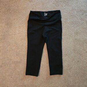🖤 Old Navy Go-Dry Capri Leggings - Size Large 🖤